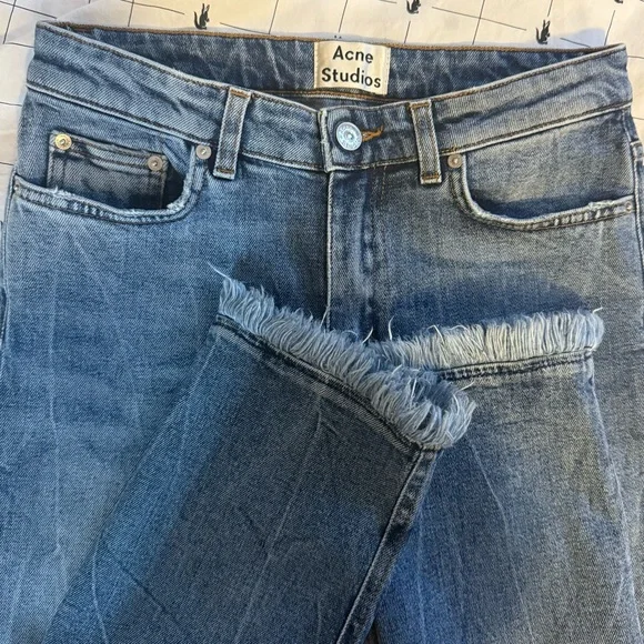 Acne Studios Women's Cropped Jeans - Picture 4 of 7